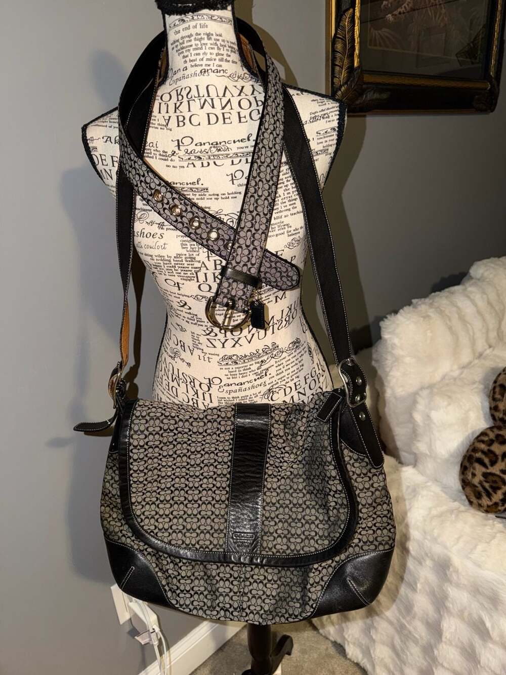 2004 Vintage Coach Signature C Flap Messenger Bag F04K-5706 & Belt